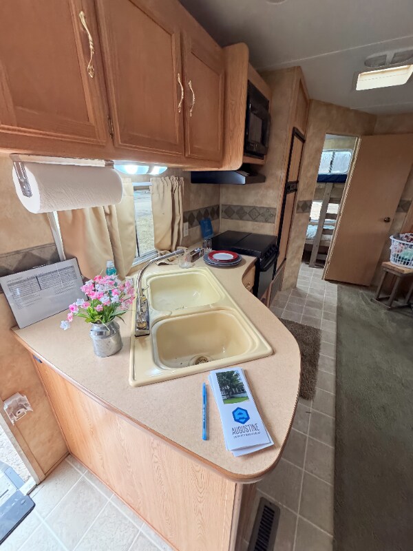 Building Photo - 2552 Smith Ave