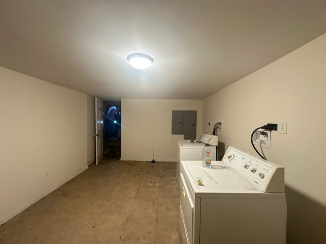 Photo - 5446 Walnut St Apartment