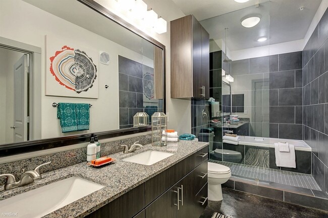 Building Photo - 2 br, 2 bath Condo - 2601 Bellefontaine St