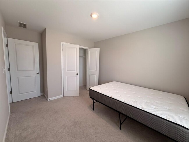 Building Photo - 223 Wynn Wy