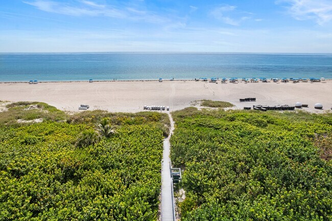 Foto del edificio - 3400 N Ocean Dr