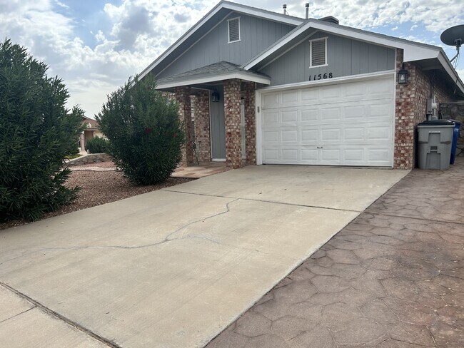 Building Photo - 11568 Tony Ponce Dr