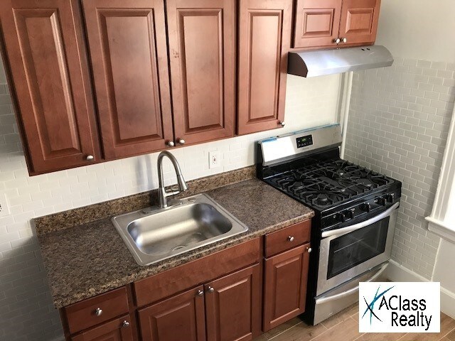 Foto principal - 3003 47th St