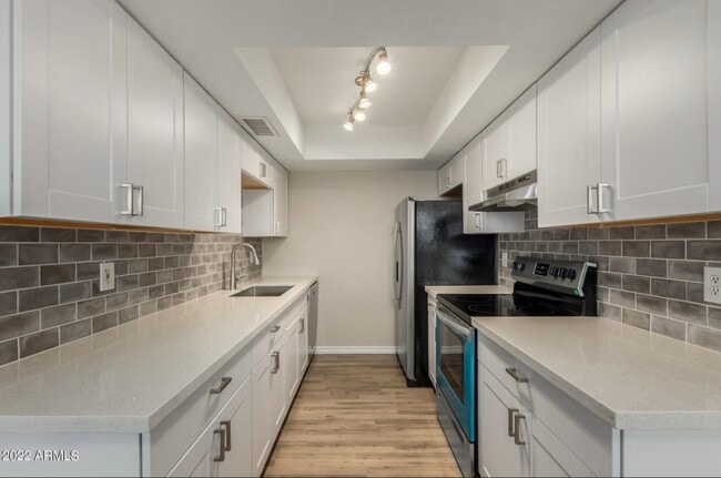 Foto del edificio - 1220 N 85th Pl