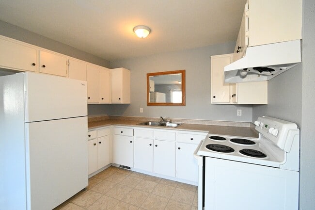 Building Photo - 2113 Quince St