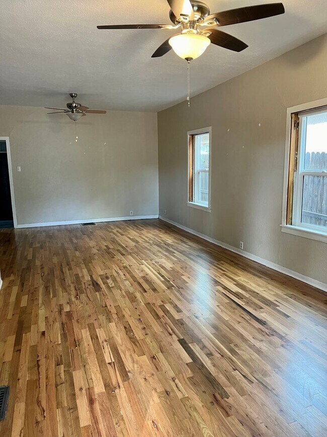 Foto del edificio - Charming 2 Bedroom Home on Westside