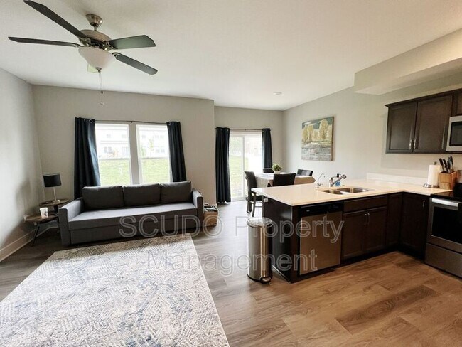 Foto del edificio - 312 N 5th Terrace