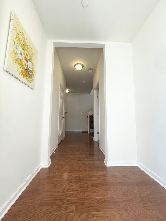 Foto del edificio - 332 Redbud Ln