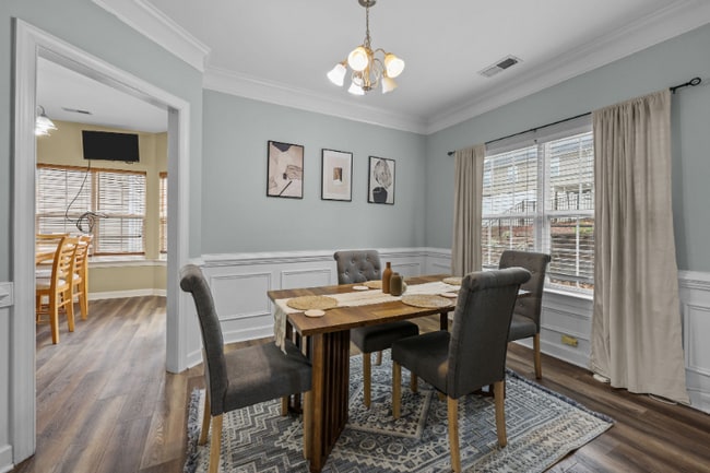 Building Photo - 2888 Watercrest Dr NW