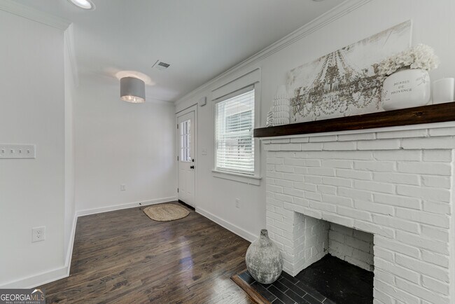 Foto del edificio - 456 Griffin St NW