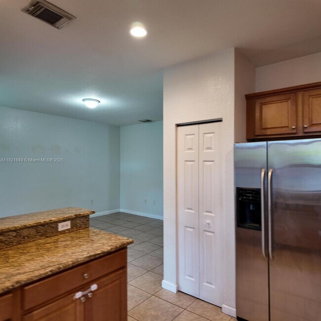 Foto del edificio - 10269 NW 32nd Terrace