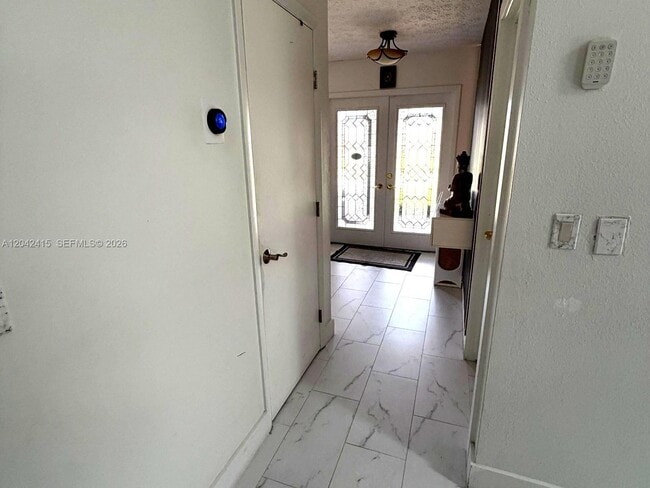 Building Photo - 209 SW 42nd St