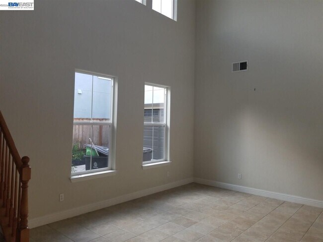 Foto del edificio - 199 N Alta Dena St