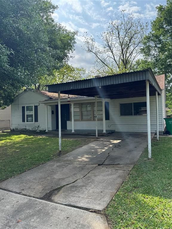 Foto principal - 1003 Largo St