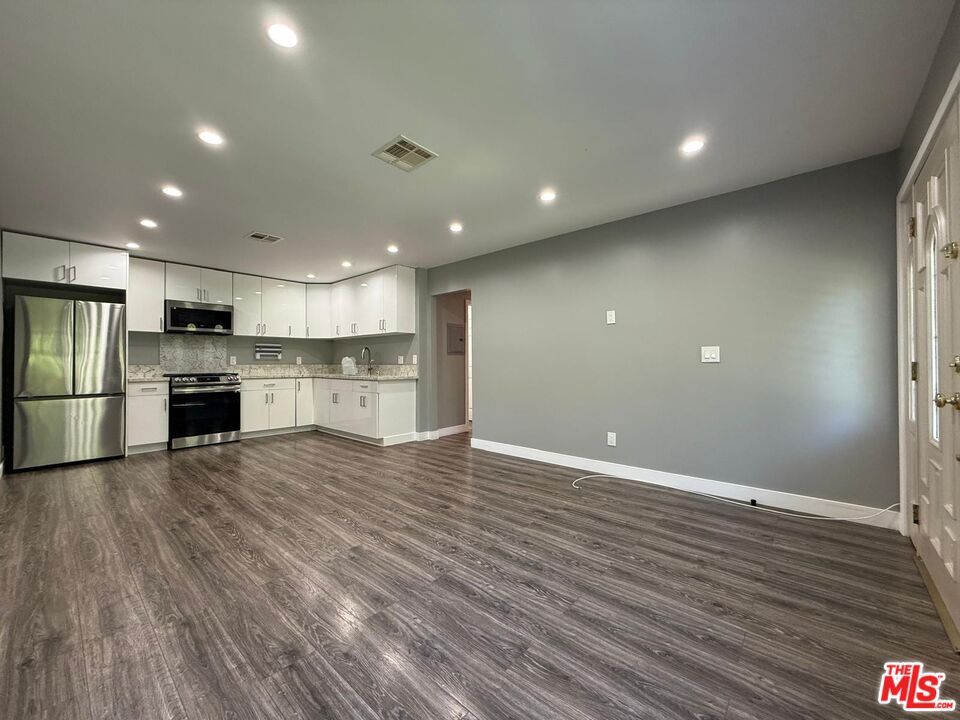 Foto principal - 6632 Coldwater Canyon Ave