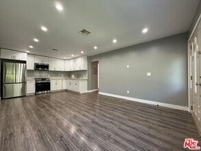Building Photo - 6632 Coldwater Canyon Ave