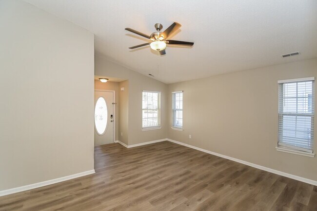 Building Photo - 15299 Fawn Meadow Dr