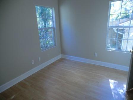 Building Photo - 1672 Valencia Rd