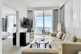 Primary Photo - 4391 Collins Ave