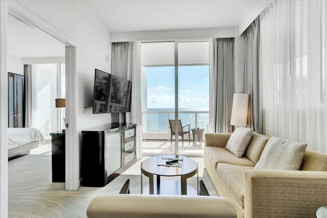 Building Photo - 4391 Collins Ave