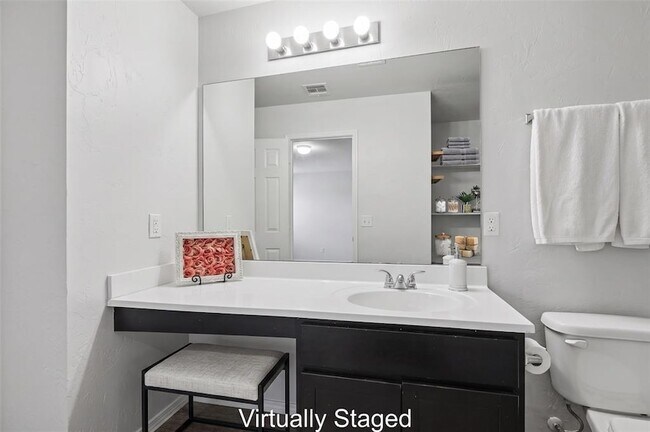 Foto del edificio - 1007 N Deer Ct Way