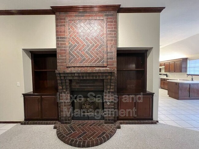 Building Photo - 3053 SW 92nd St