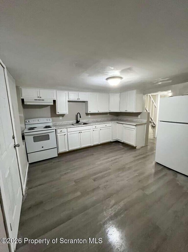 Building Photo - 15 Amity Ct