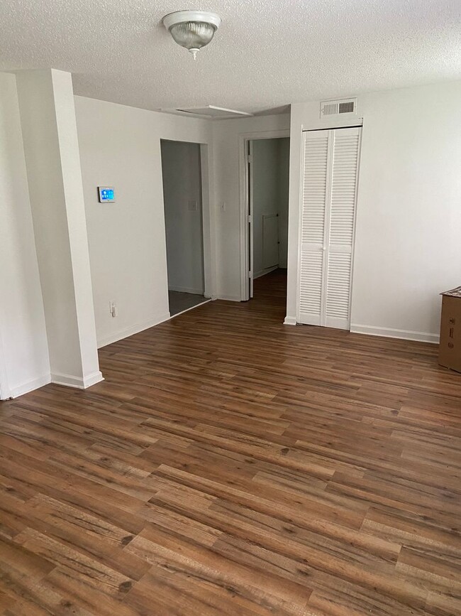 Building Photo - New For Rent in Center Point!
