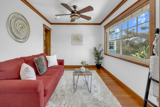 Foto del edificio - 1072 Johnson Ave