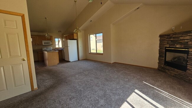 Building Photo - 1604 Columbine Village Dr