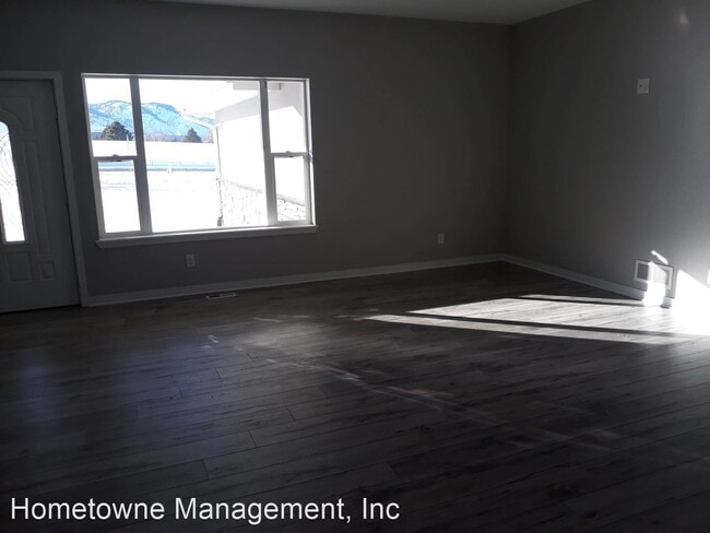 Building Photo - 3 br, 2.5 bath House - 750 Fig Street