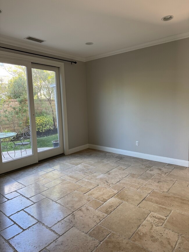 Building Photo - 25621 Mesquite Ct