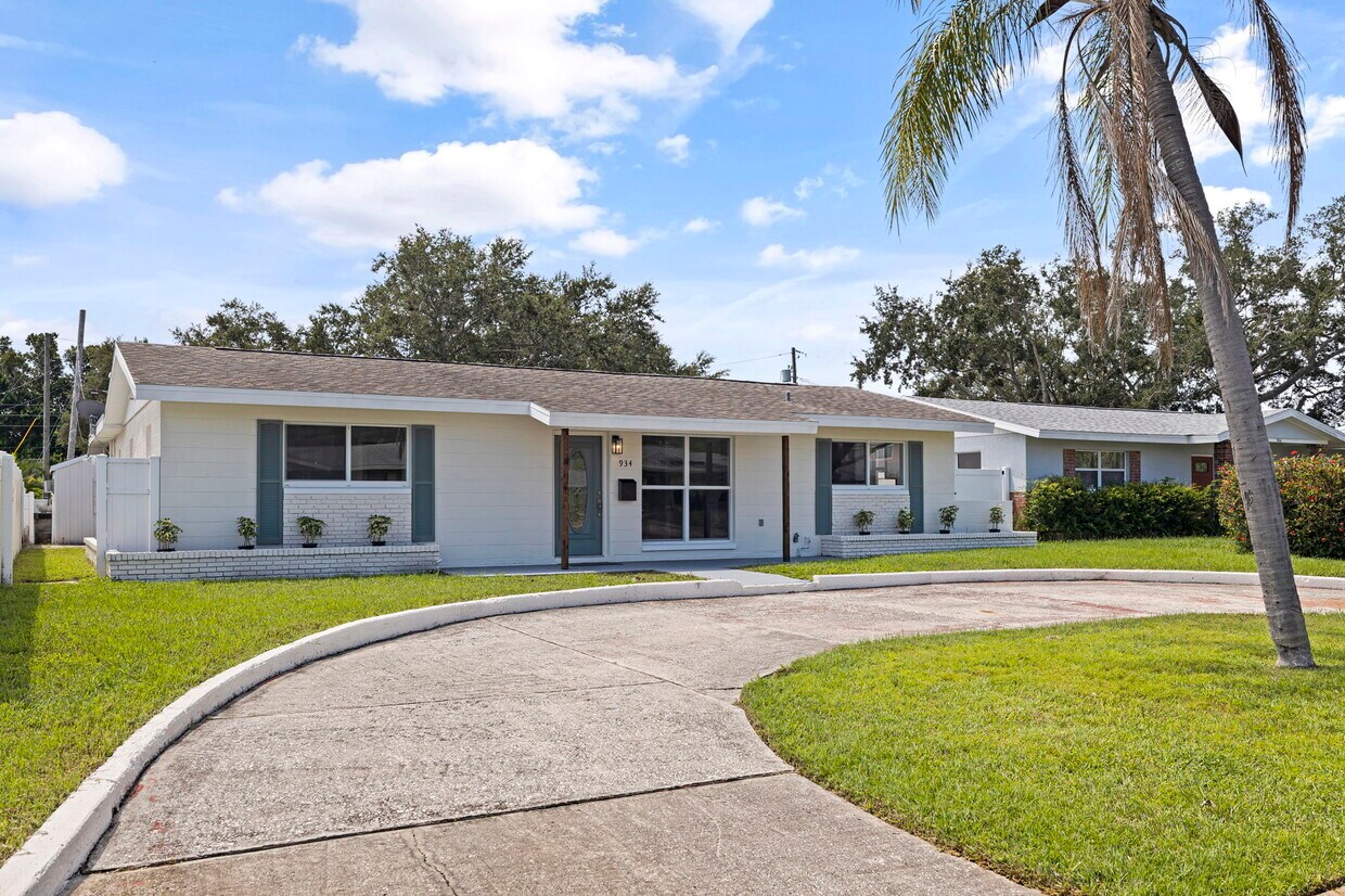 Foto principal - 934 41st Ave NE