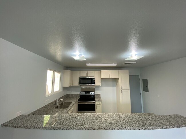 Foto del edificio - For Rent - 95-248 Wailawa St. A