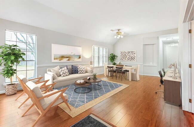 Foto del edificio - 2407 Great Oaks Dr