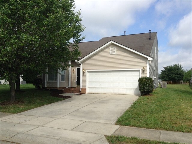 Foto principal - 4522 Capstone Dr