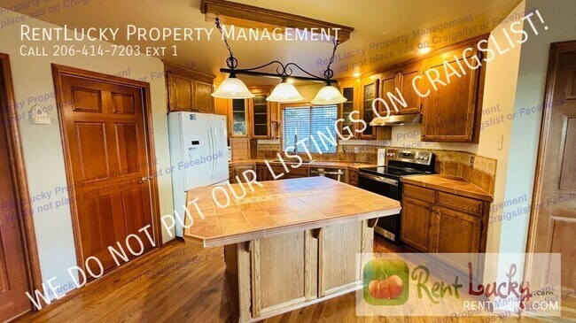 Foto del edificio - 5216 Ridge Dr NE