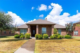 Building Photo - 1112 Hiddencreek Dr