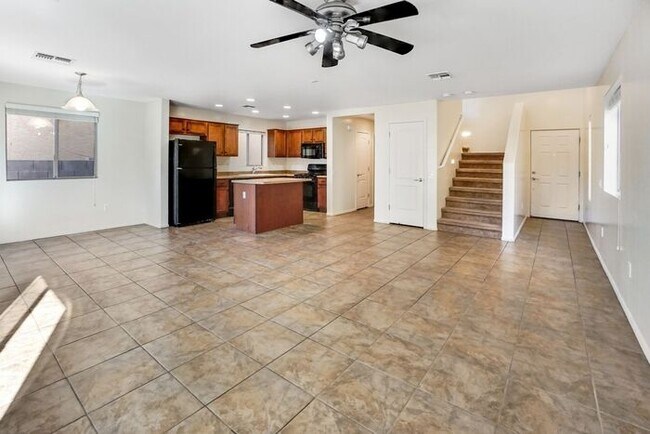 Foto del edificio - Modern 3BR Sahuarita Residence | 1,604 SQFT Functional Layout + 2-Car Garage