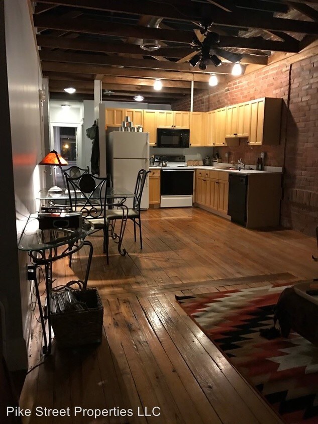 Building Photo - 1 br, 1 bath  - 67-69 W Huron 67 1/2 Huron