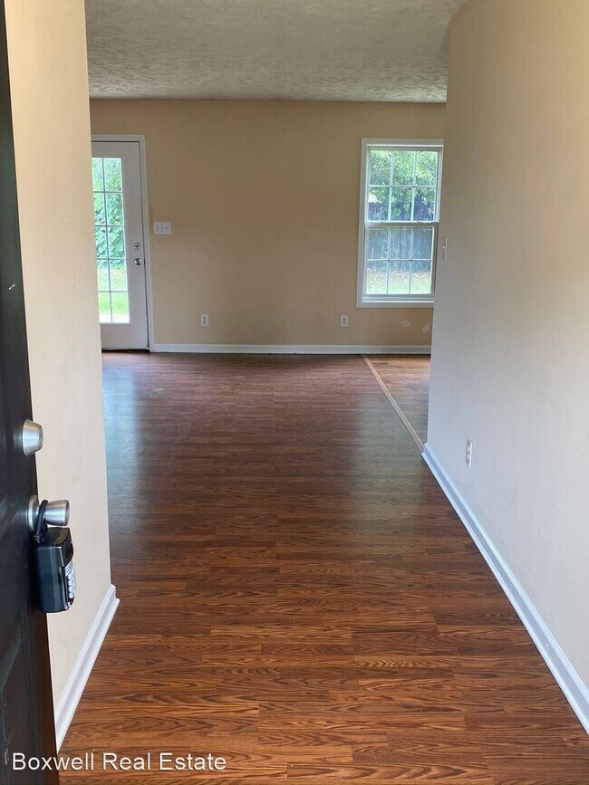 Building Photo - 3 br, 2 bath House - 203 Cypress Drive