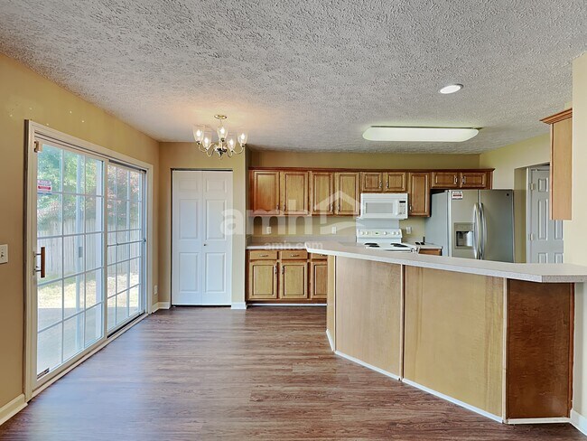 Foto del edificio - 1000 Brianne Ct