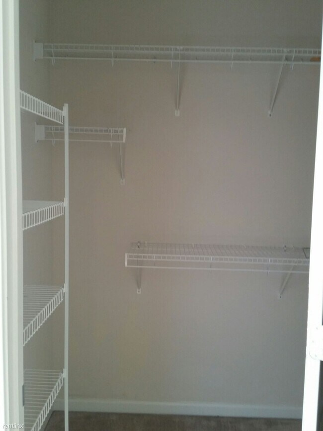 Foto del edificio - 2 br, 2.5 bath House - 5234 Hilltop Rd Uni...
