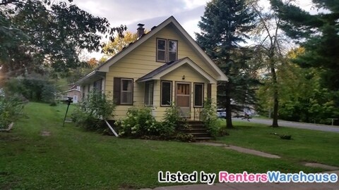 Primary Photo - 109 1st Ave S