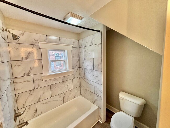 Foto del edificio - 1206 S Preston St