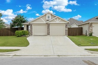 Building Photo - 141 Witchhazel Way