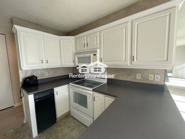 Foto del edificio - 2525 Main St