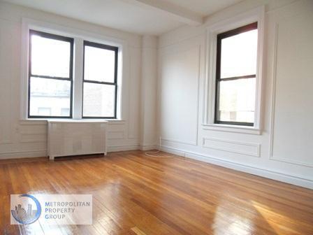 Primary Photo - 26 Grove St