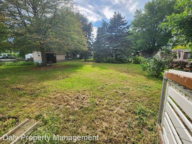 Building Photo - 2 br, 3 bath House - 1428 N Hancock