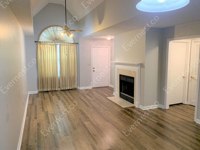 Foto del edificio - 1249 Magnolia Pl